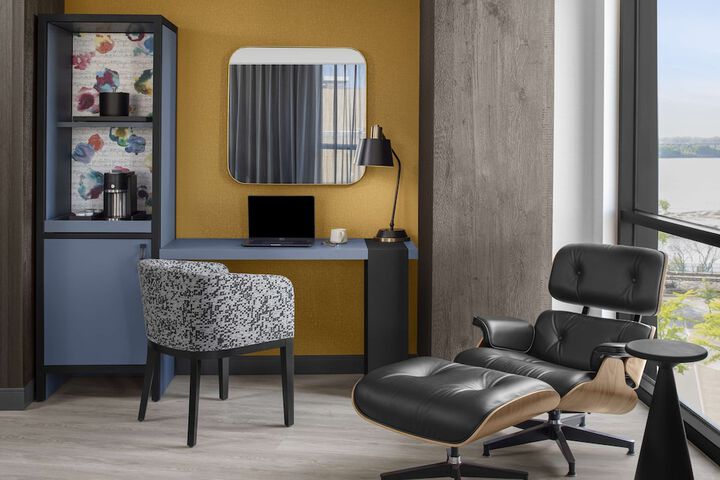 Room 12 of 40