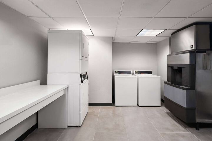 Room 11 of 29