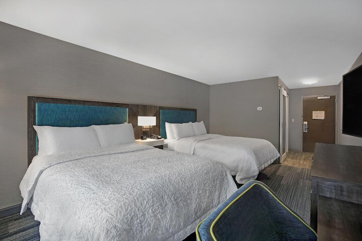 Hampton Inn Westfield