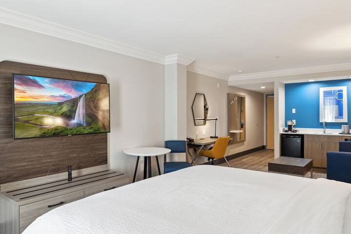 Holiday Inn Express Hotel & Suites Vacaville by IHG