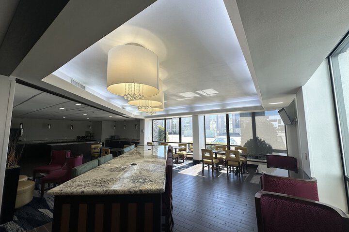 Breakfast/Coffee Service 35 of 40