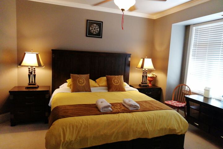 Room 12 of 74