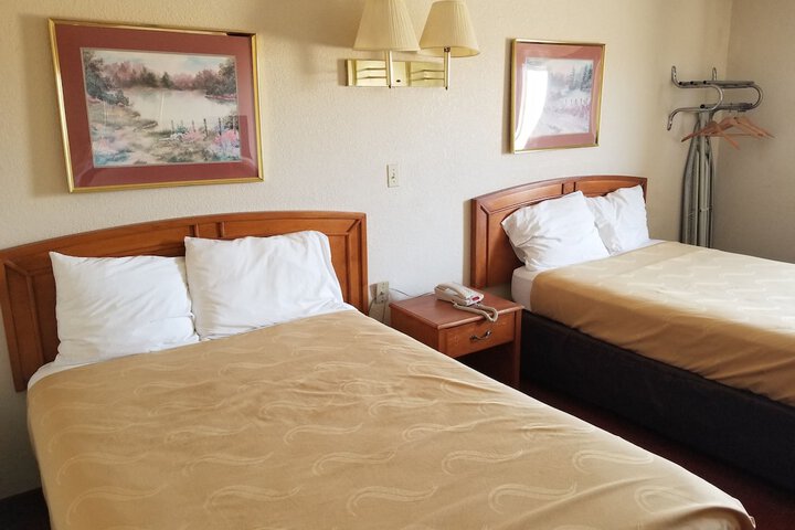Americas Stay Inn