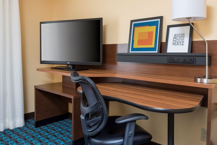 Fairfield Inn & Suites Houston Intercontinental Airport