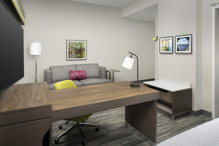 Room 18 of 34
