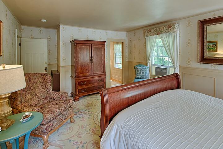 Room 55 of 121