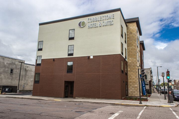 Hotel 2 of 78