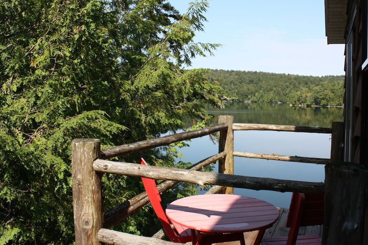 Kiwassa Lake Bed & Breakfast