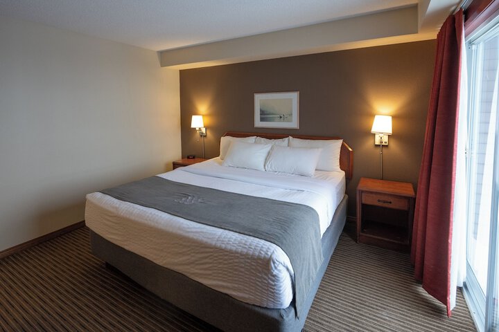 Lakeview Gimli Resort & Conference