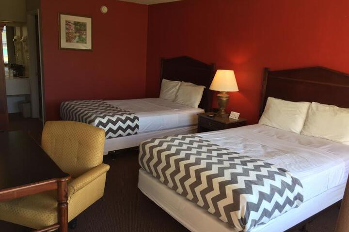 RIVER ROCK INN