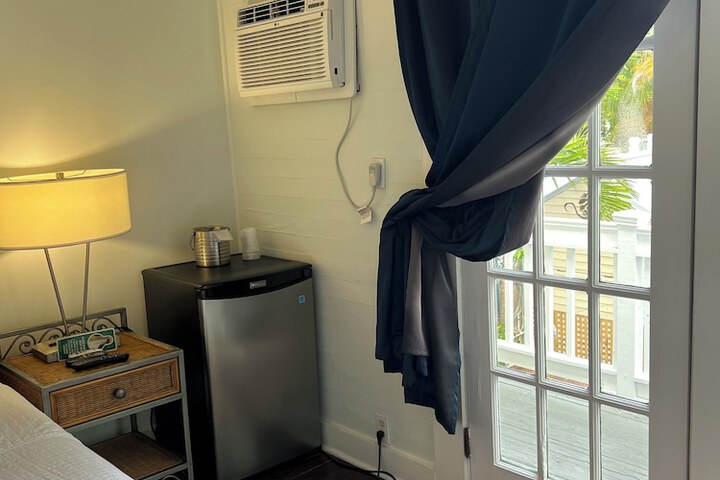 Room 84 of 111