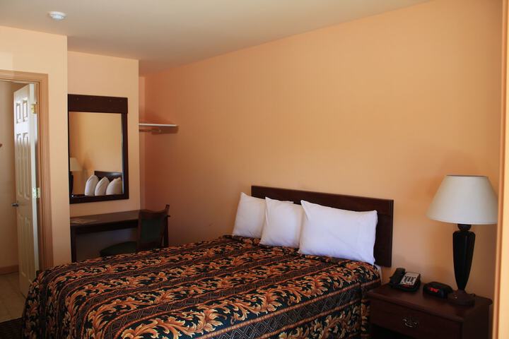 Room 14 of 24