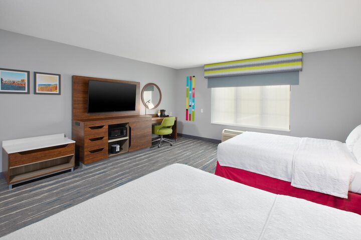 Hampton Inn & Suites St. Cloud MN