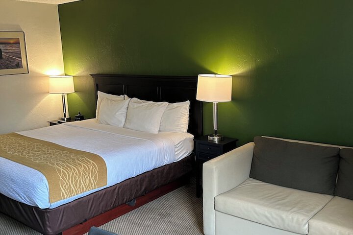 Room 14 of 38