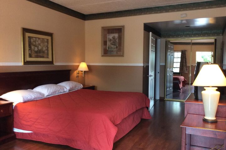 Room 36 of 46