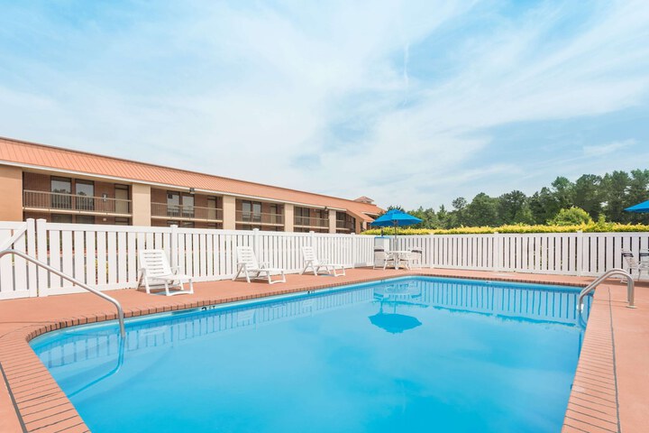 Pool 3 of 16