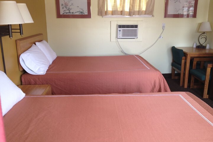 Room 27 of 50