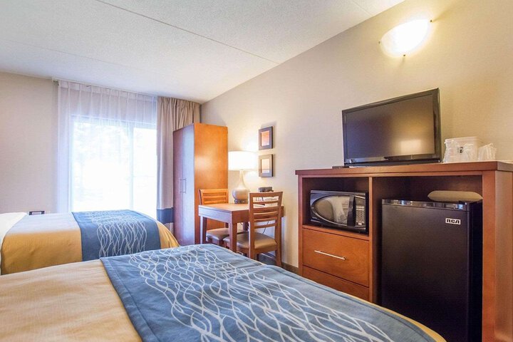 Room 10 of 43