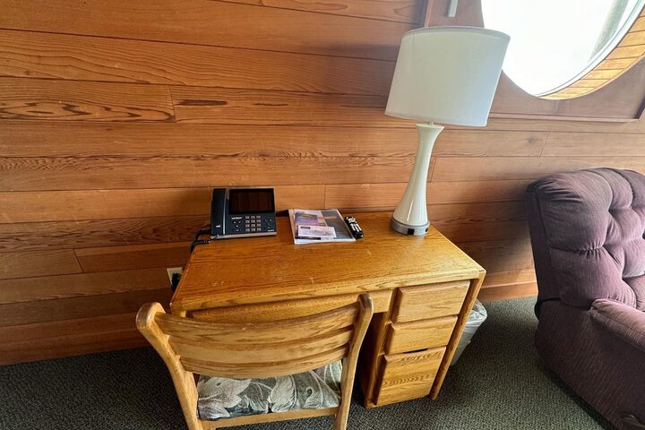 Room 164 of 233