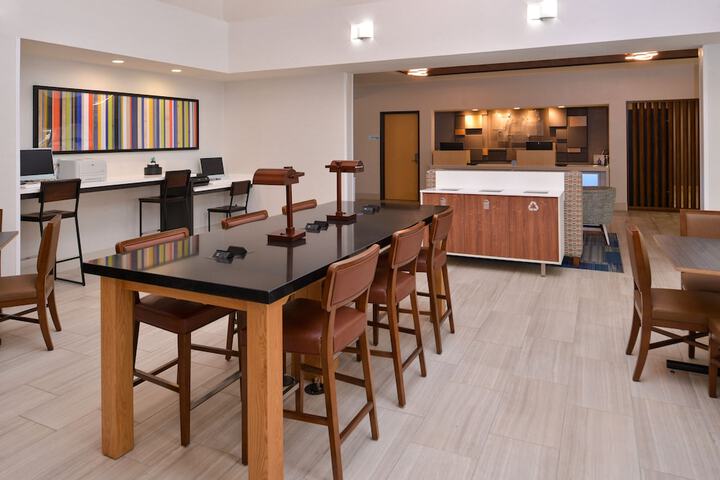Holiday Inn Express Stockton Southeast by IHG