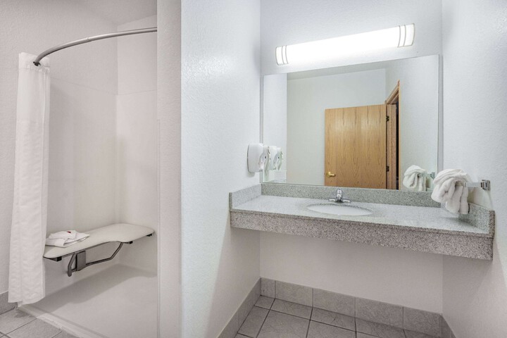 Ramada by Wyndham Keystone Near Mt. Rushmore