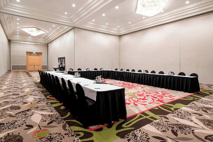 Delta Hotels by Marriott Regina
