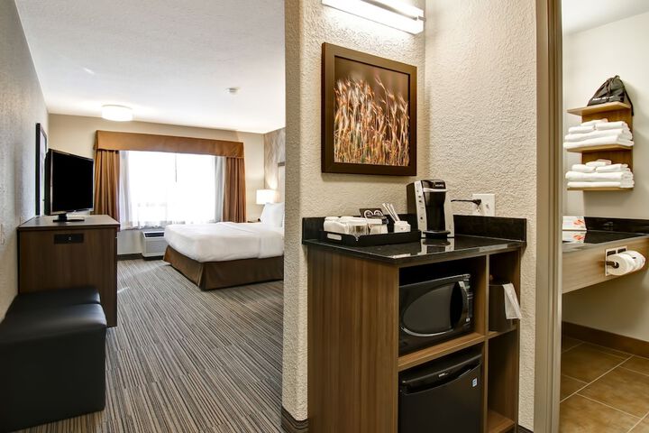 Room 19 of 39