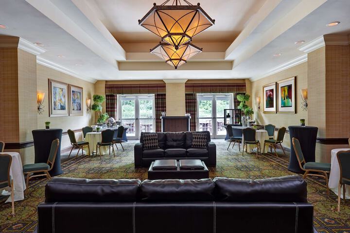 Embassy Suites by Hilton Parsippany