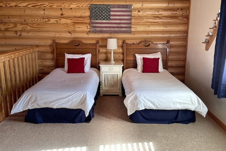 Crown Point Resort