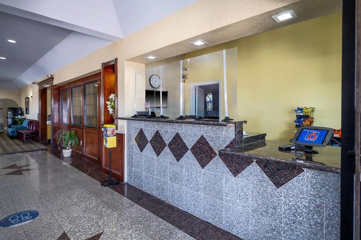 Studio 6 Suites – Pasadena TX