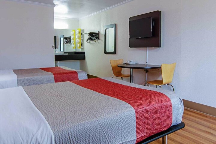 Motel 6 Bay Minette AL