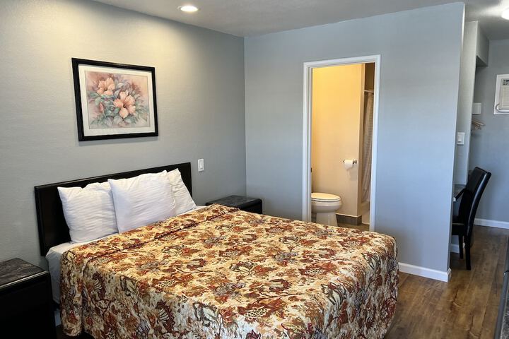 Room 14 of 26