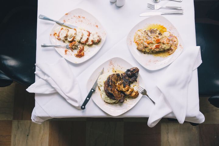 Dining 47 of 52