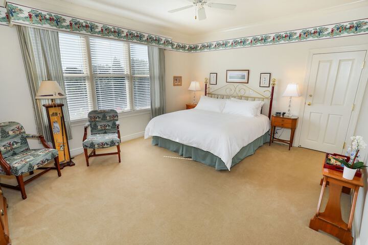 Room 8 of 51