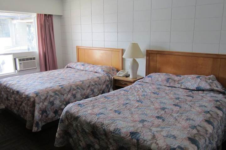 Room 7 of 18