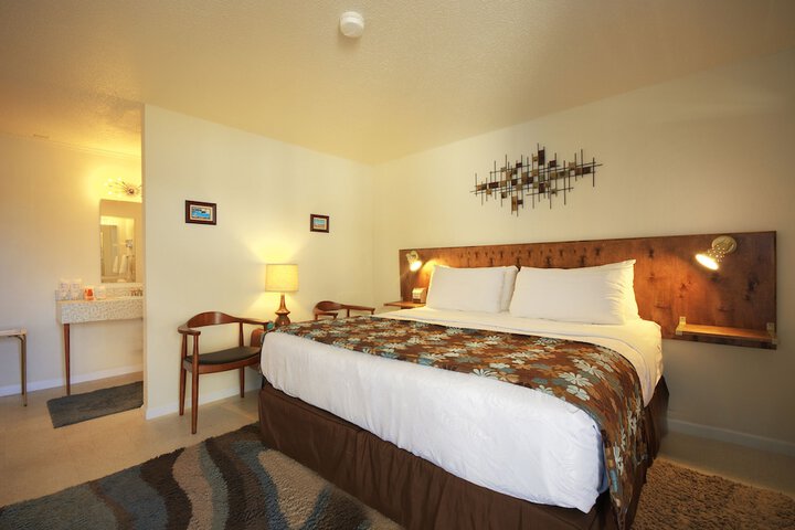 Room 20 of 37