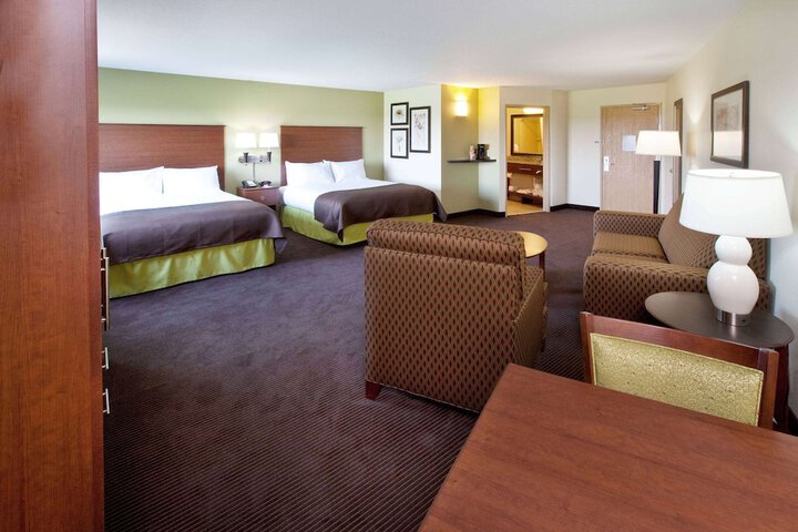 Room 22 of 37