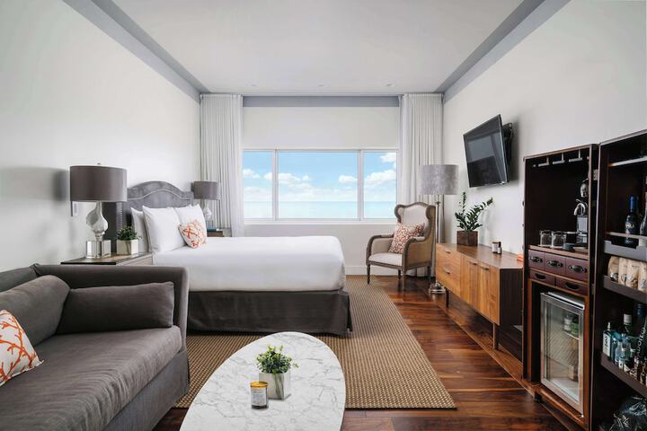 Nautilus Sonesta Miami Beach
