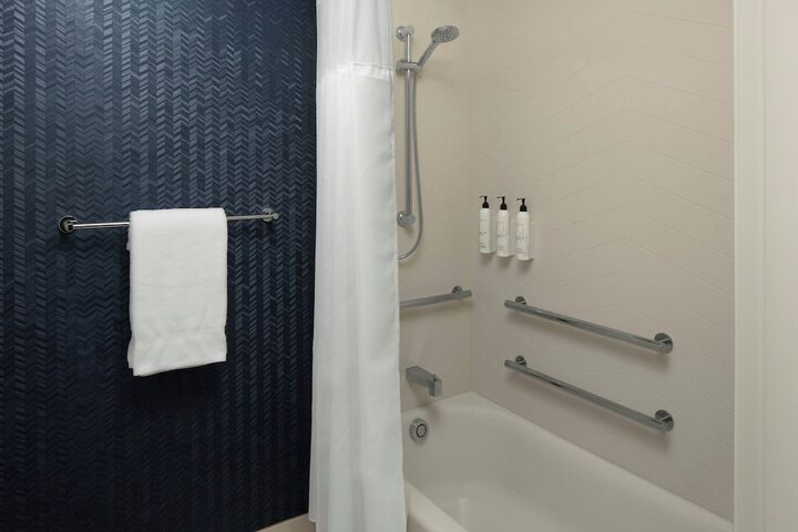 Fairfield Inn & Suites by Marriott Lake Oswego