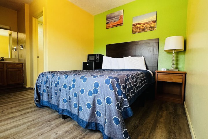 Room 35 of 39