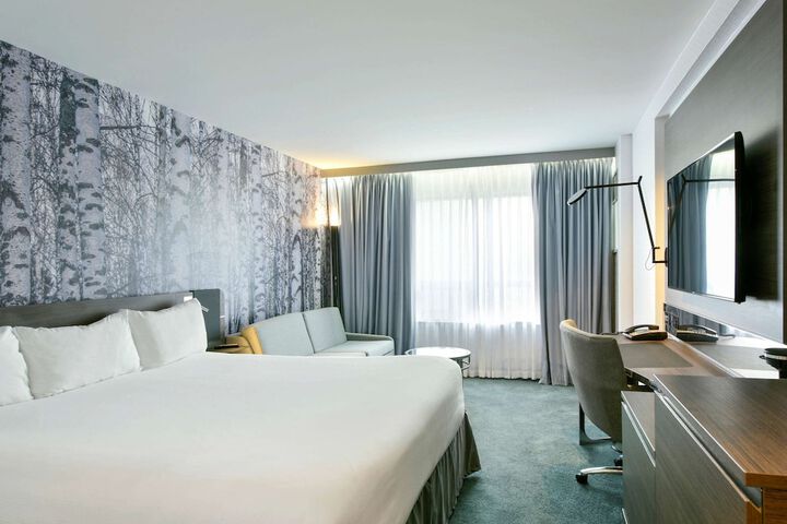 Room 27 of 67