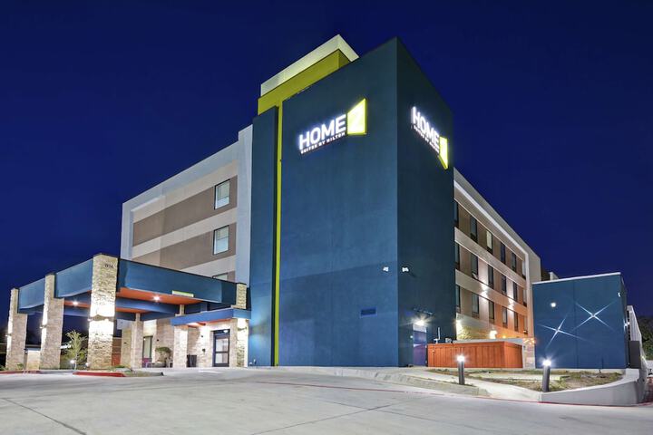 Home2 Suites by Hilton Bedford DFW West TX
