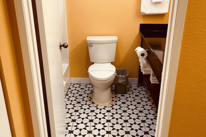 Room 36 of 72