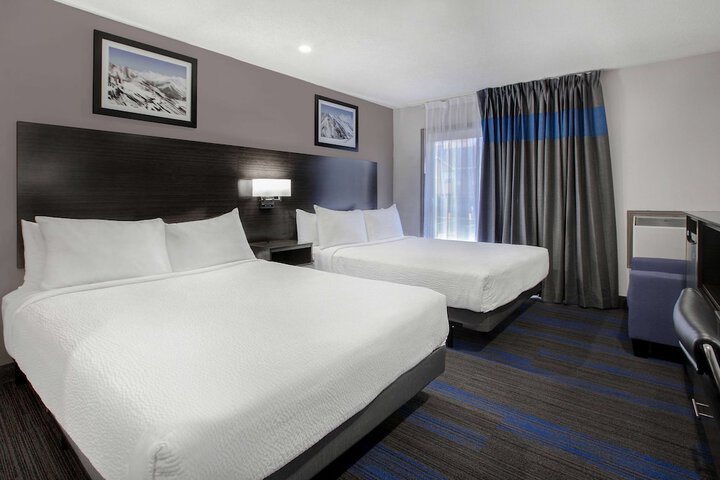 Room 30 of 38