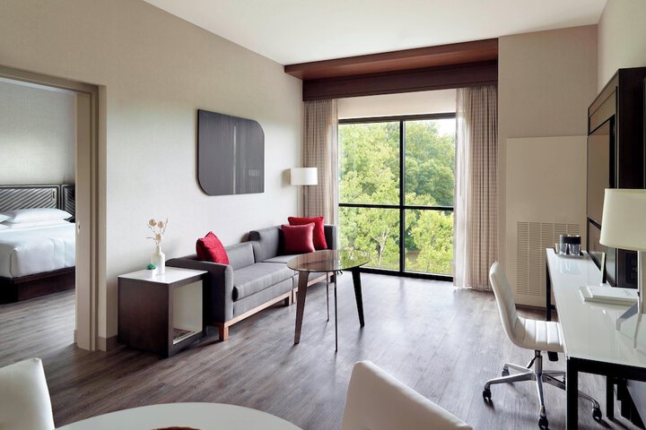 Room 21 of 46