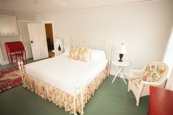 Room 19 of 40