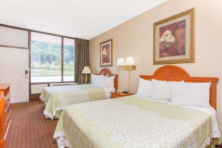 Days Inn by Wyndham Princeton