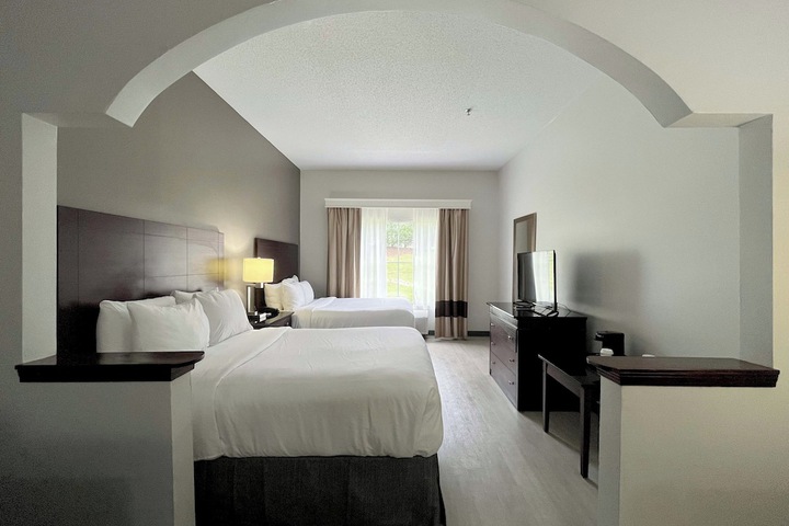 Room 13 of 23