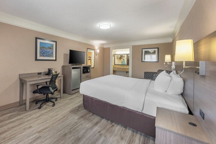 Quality Inn Near Lake Marble Falls
