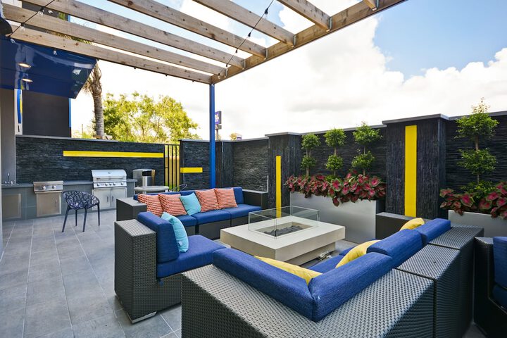 Terrace/Patio 31 of 34
